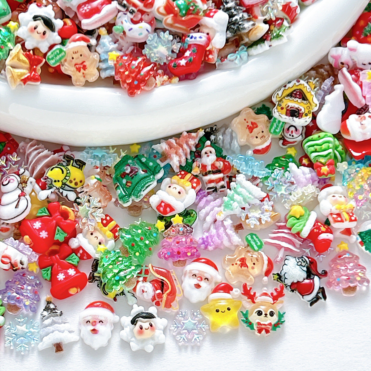 100Pcs Mixed Resin Nail Art Decorations
